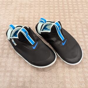 Nike Zoom Pulse Slip-on Sneakers - Kids sz 4.5